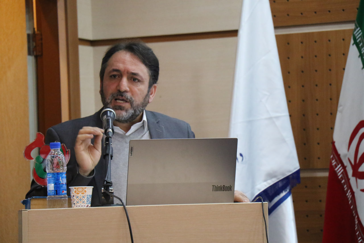 همایش مادرانگی و سالمندی