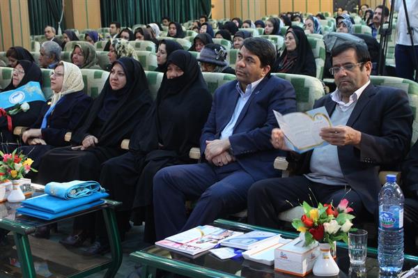 نخستین آئین نکوداشت مادران نمونه استان یزد