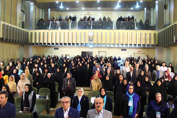 نخستین آئین نکوداشت مادران نمونه استان بوشهر