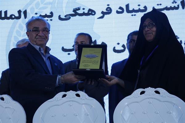 نخستین آئین نکوداشت مادران نمونه شهرستان داراب