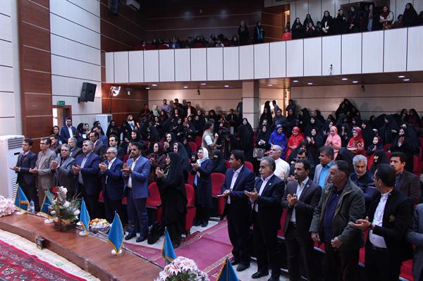 نخستین آئین نکوداشت مادران نمونه شهرستان قیروکارزین