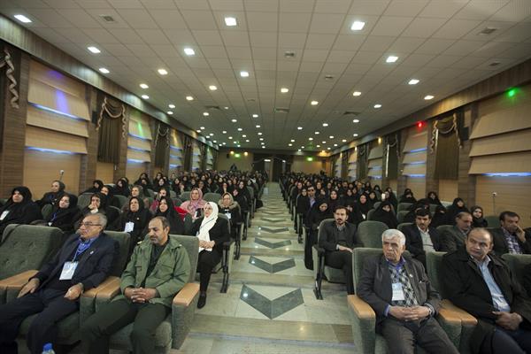 نخستین آئین نکوداشت مادران نمونه شهرستان اقلید