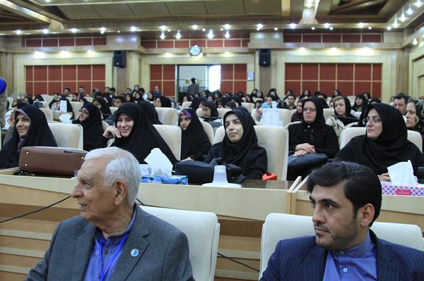 نخستین آئین نکوداشت مادران نمونه قزوین