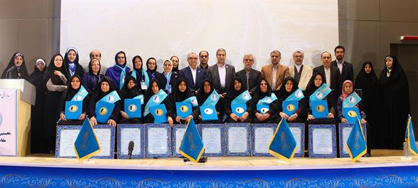 نخستین آئین نکوداشت مادران نمونه استان بوشهر