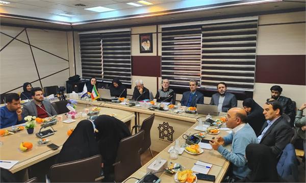 نخستین پیش نشست همایش ملی مادرانگی و سالمندی