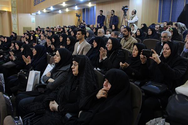 نخستین آئین نکوداشت مادران نمونه استان گیلان