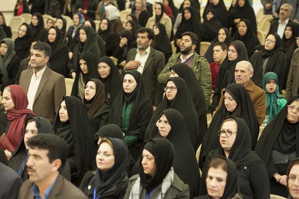 نخستین آئین نکوداشت مادران نمونه شهرستان آباده