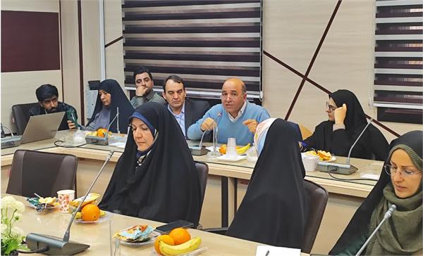 نخستین پیش نشست همایش ملی مادرانگی و سالمندی