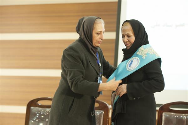 نخستین آئین نکوداشت مادران نمونه شهرستان آباده