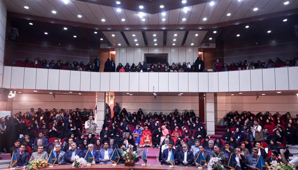 نخستین آئین نکوداشت مادران نمونه شهرستان قیروکارزین