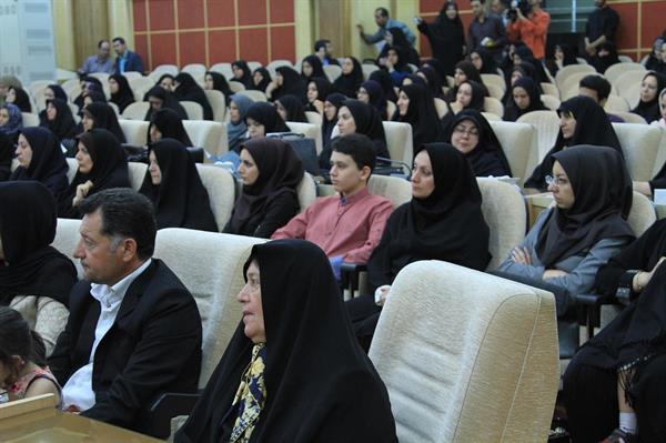 نخستین آئین نکوداشت مادران نمونه قزوین