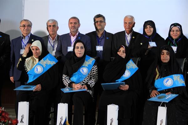 نخستین آئین نکوداشت مادران نمونه استان لرستان