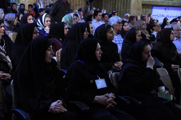 نخستین آئین نکوداشت مادران نمونه استان همدان