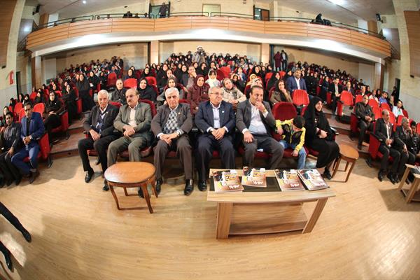 نخستین آئین نکوداشت مادران نمونه شهرستان داراب